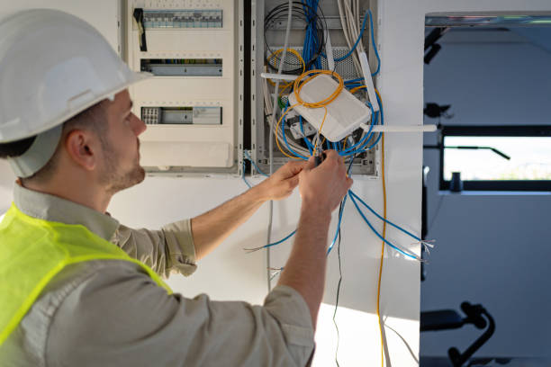 Best Local Electrician Companies  in Montegut, LA